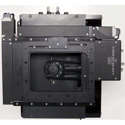 Ensure the stage has correctly seated into the cutout on the mounting plates.