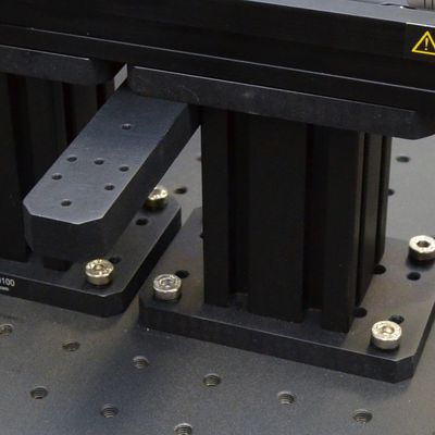 For short X-axis stages the AP198 part 1 can be mounted to the AP202 risers using two M5 x 16 mm screws (with M6 threaded holes as a through-holes) and the 4 mm hex key.
