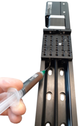 Re-lubricating LSQ linear guide